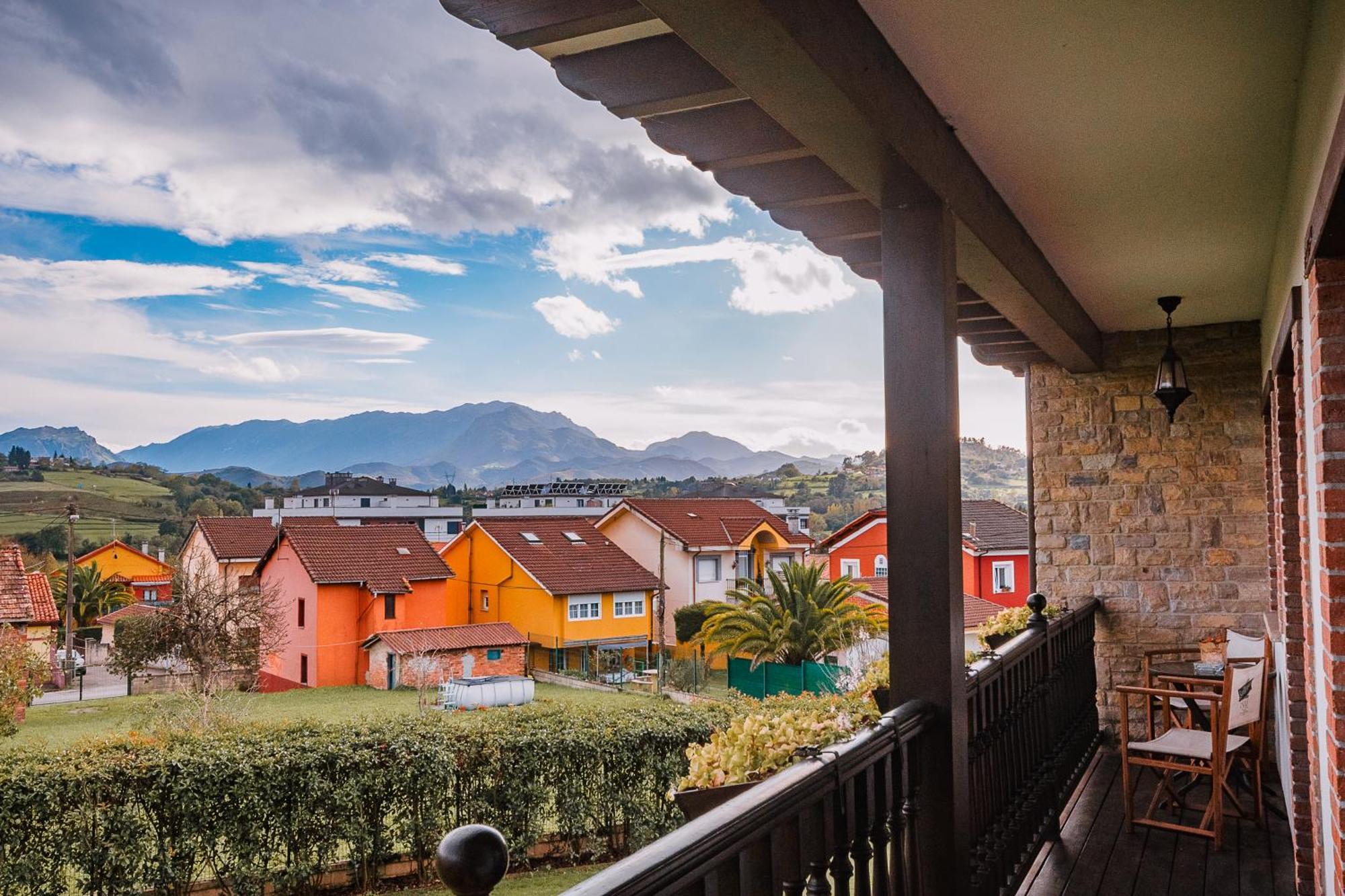 Villa Tiviti Oviédo Exterior foto
