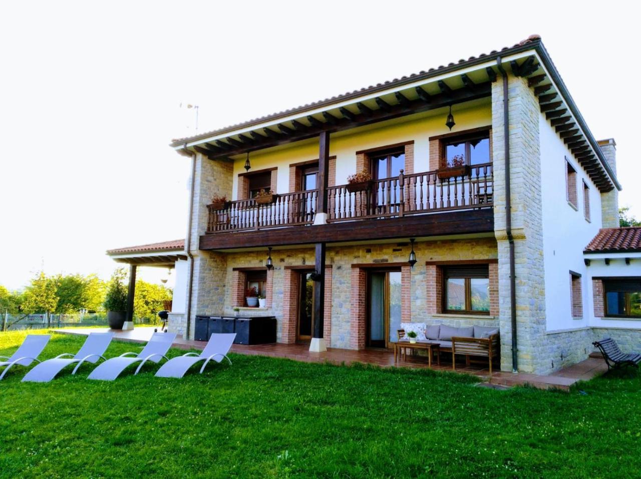 Villa Tiviti Oviédo Exterior foto